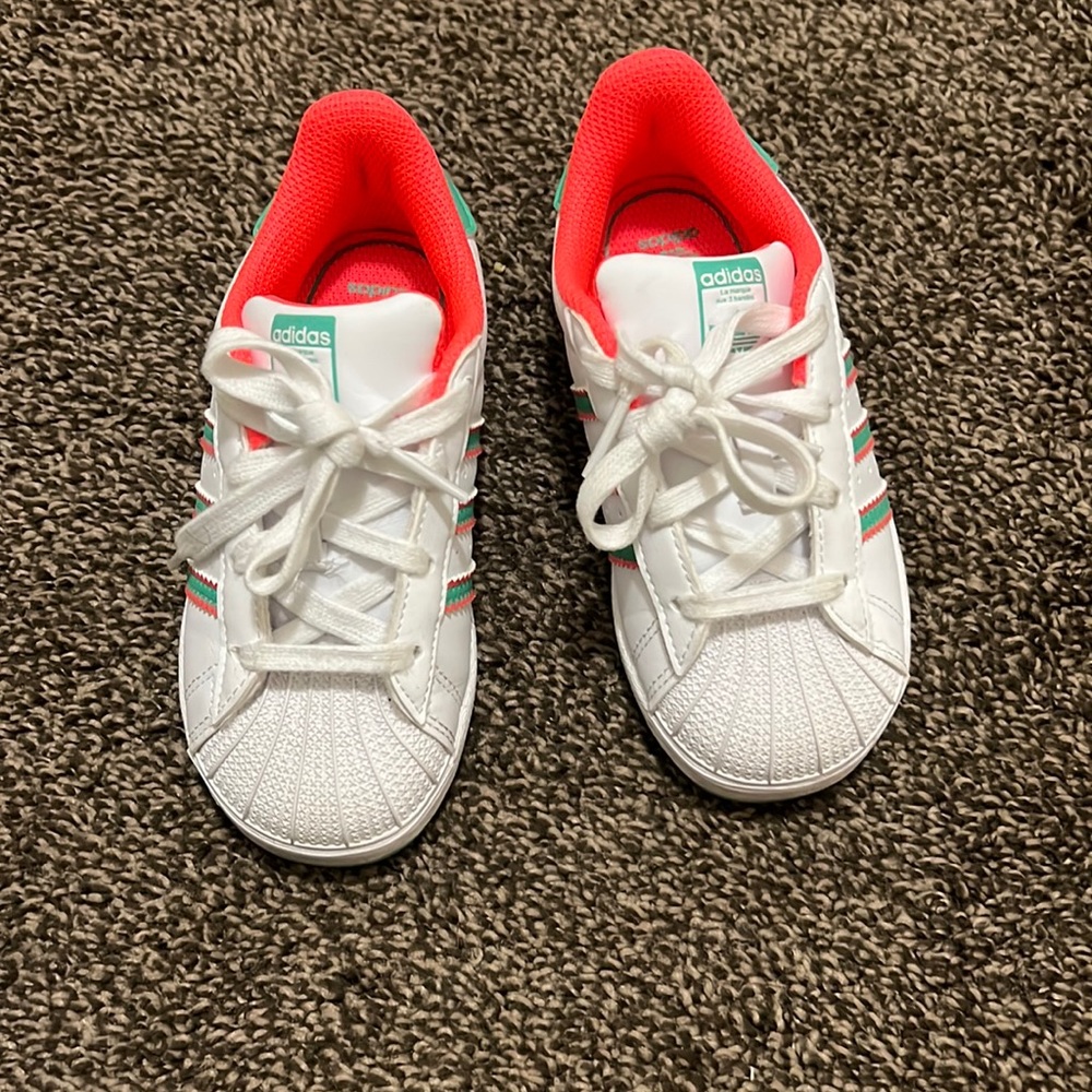 adidas Originals Superstar toddler size 9